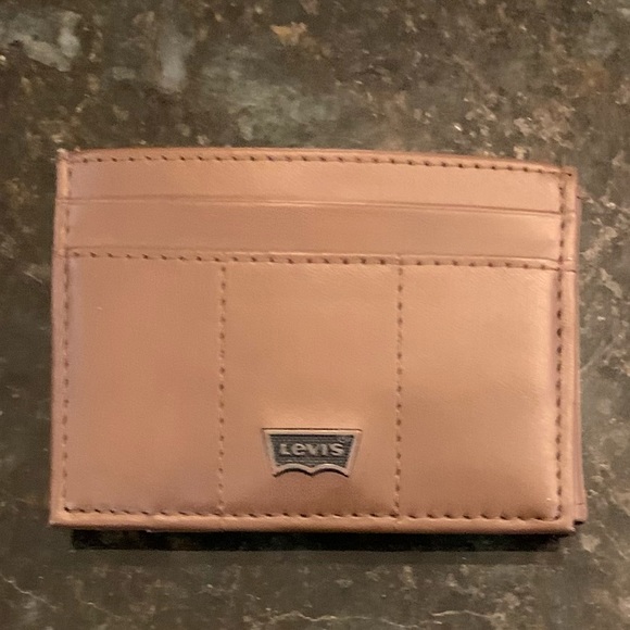 Levi’s Mens Small Magnetic Wallet, Brown, Brown Not Tan, NWOT, Never Used - Picture 2 of 11